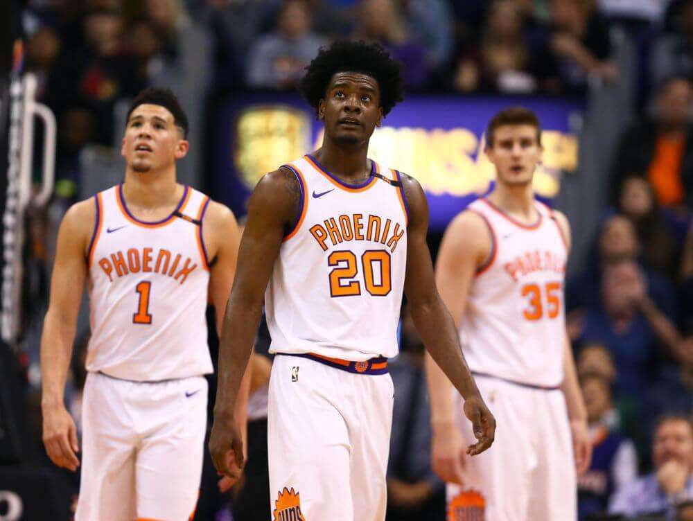  布克火力全开太阳主场大胜快船缩小西部差距  